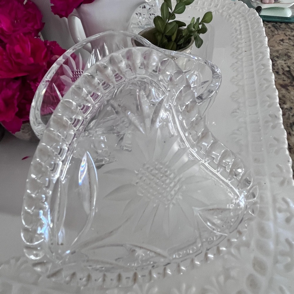Heart pedestal box etched glass Rings, jewelry, candy, keys storage